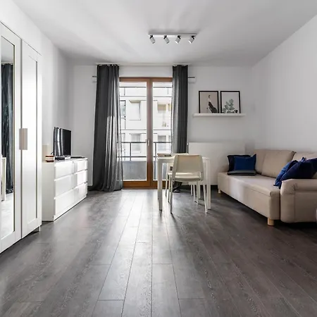 Appartement Center - Metro 250m - Old Town - Private Underground Parking *