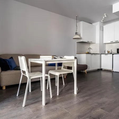 Center - Metro 250m - Old Town - Private Underground Parking * Warschau