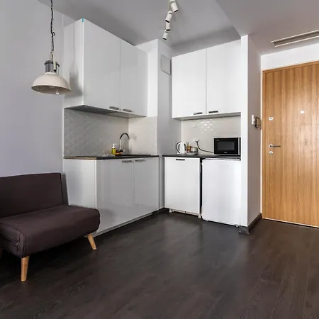 Center - Metro 250m - Old Town - Private Underground Parking *