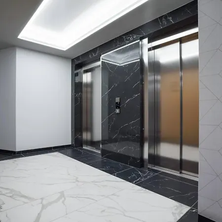 Center - Metro 250m - Old Town - Private Underground Parking Daire *