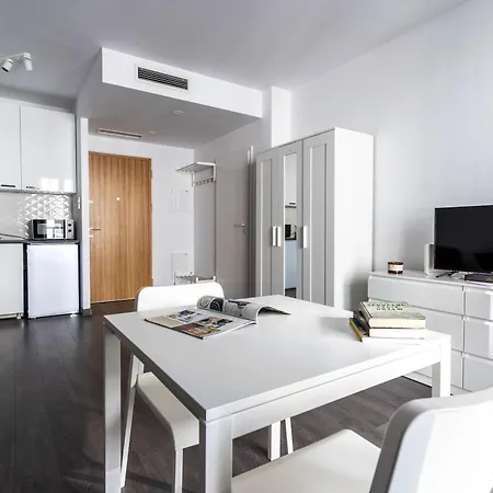 Apartamento Center - Metro 250m - Old Town - Private Underground Parking